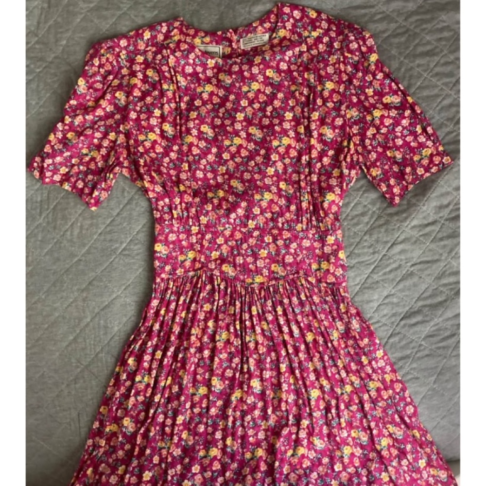 Vintage Karin Stevens pink floral midi dress